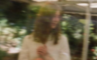 S&rsquo;épanouissant dans l&rsquo;indépendance, Carla dal Forno nous livre Come Around, son troisième album et le plus abouti à ce jour.
