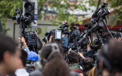 En Roumanie et en France, quelles sont les limites à la liberté de la presse?